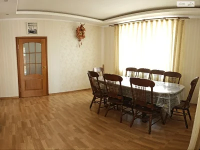 Продаж Дім