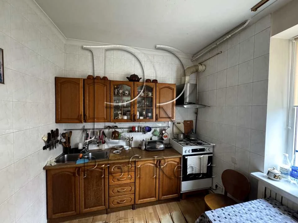 Будинок. Бровари, Молодіжна вулиця