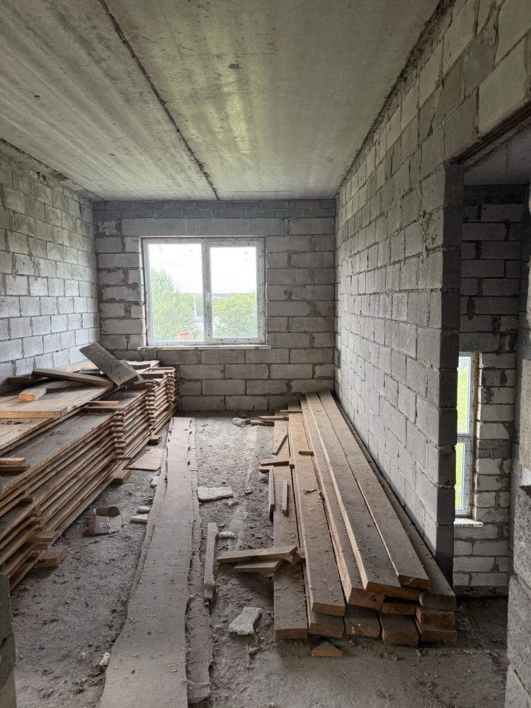 Продам власний будинок 240м2