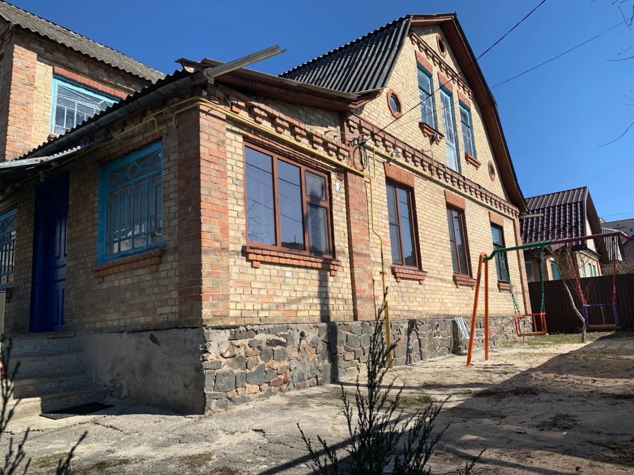 Будинок в самому центрі Броварів на 6 сотках продаж від влас