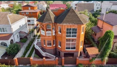 продажу будинку в Броварах