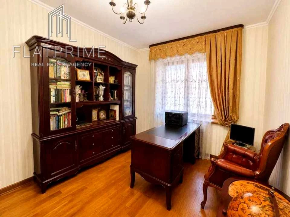 Будинок. Бровари, Підлісна вул.