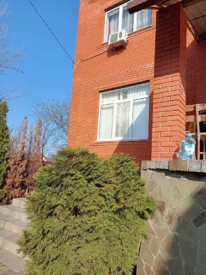 Продається великий будинок для великої сім'ї