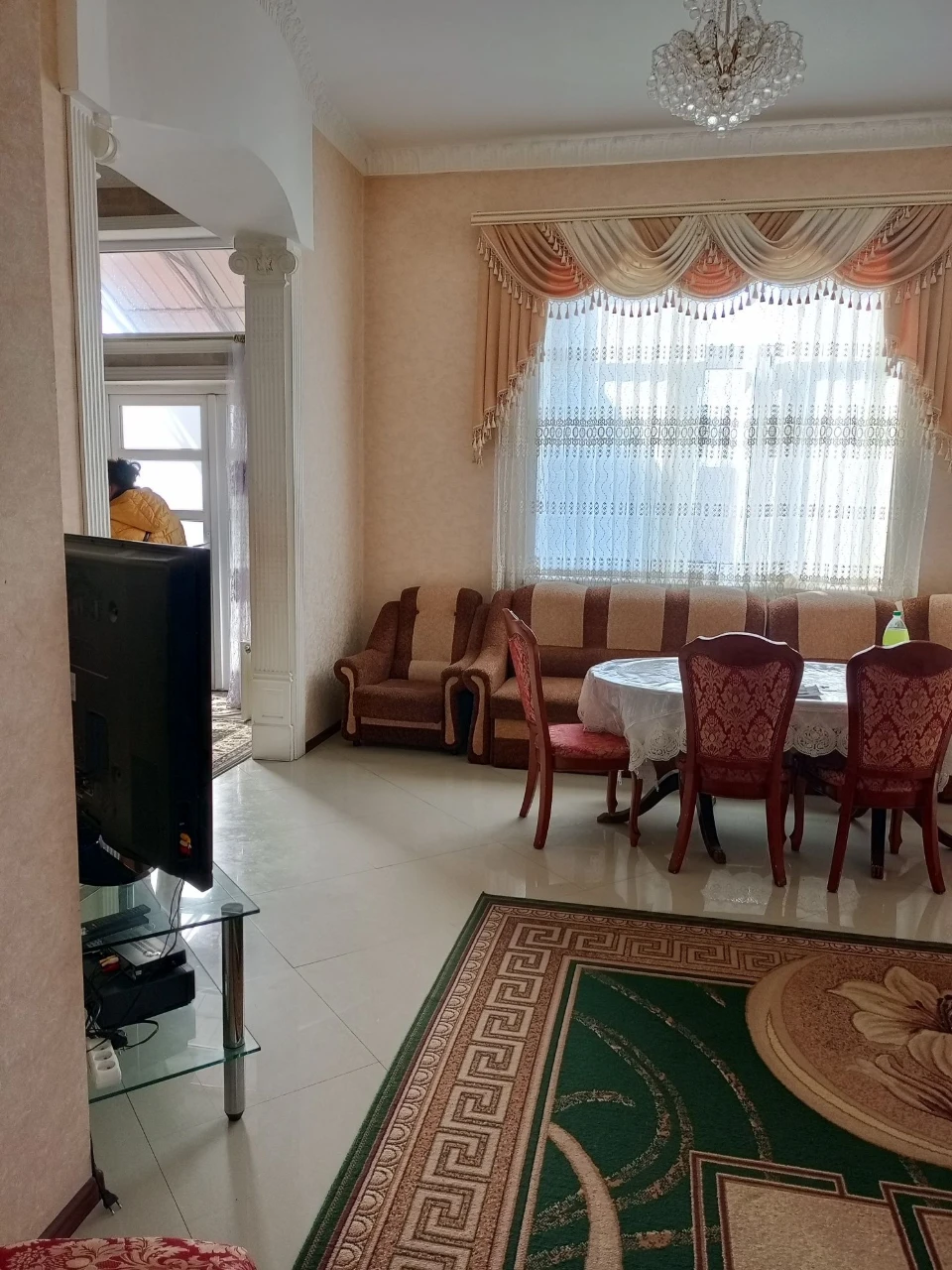 Продається великий будинок для великої сім'ї