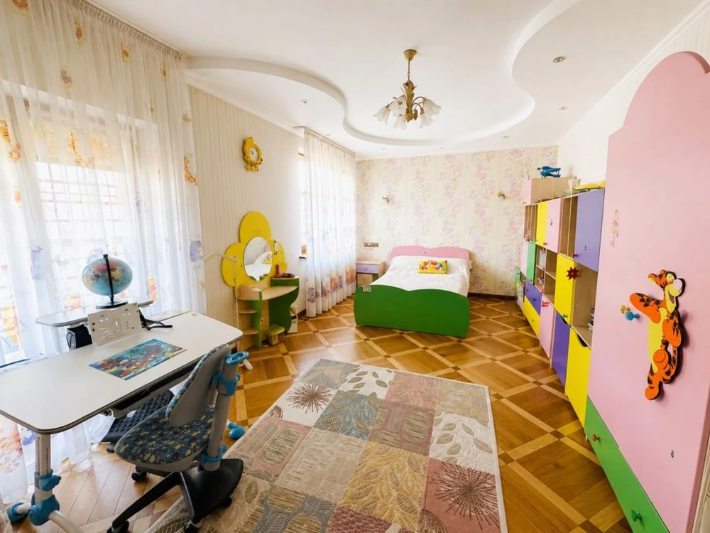 Енергонезалежний будинок біля лісу у Броварах ( р-н Сади)  —