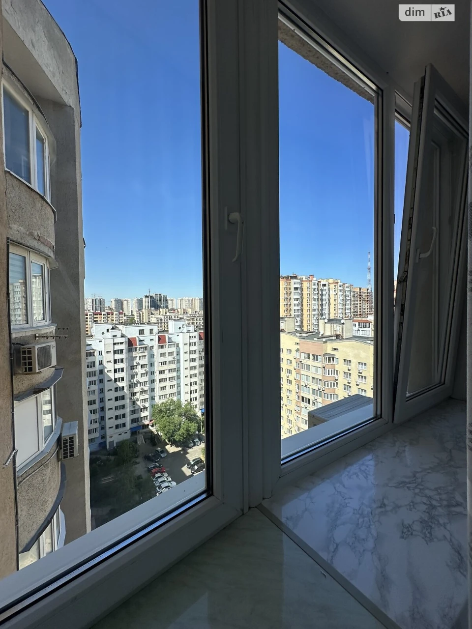 Продажа квартир Приморский.