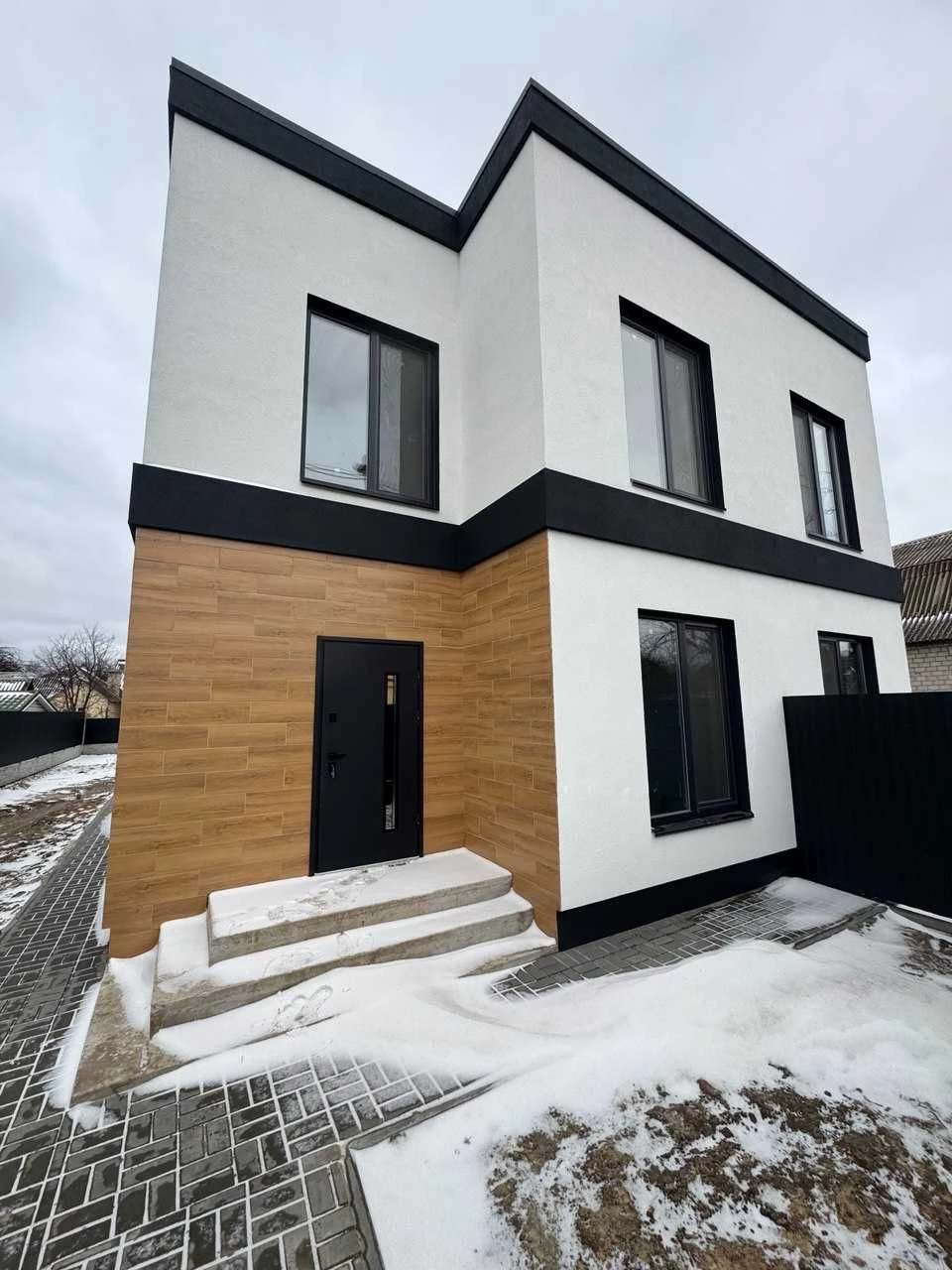 Продам сучасний дуплекс 120 м², 3 сотки, Бровари Торгмаш, бе