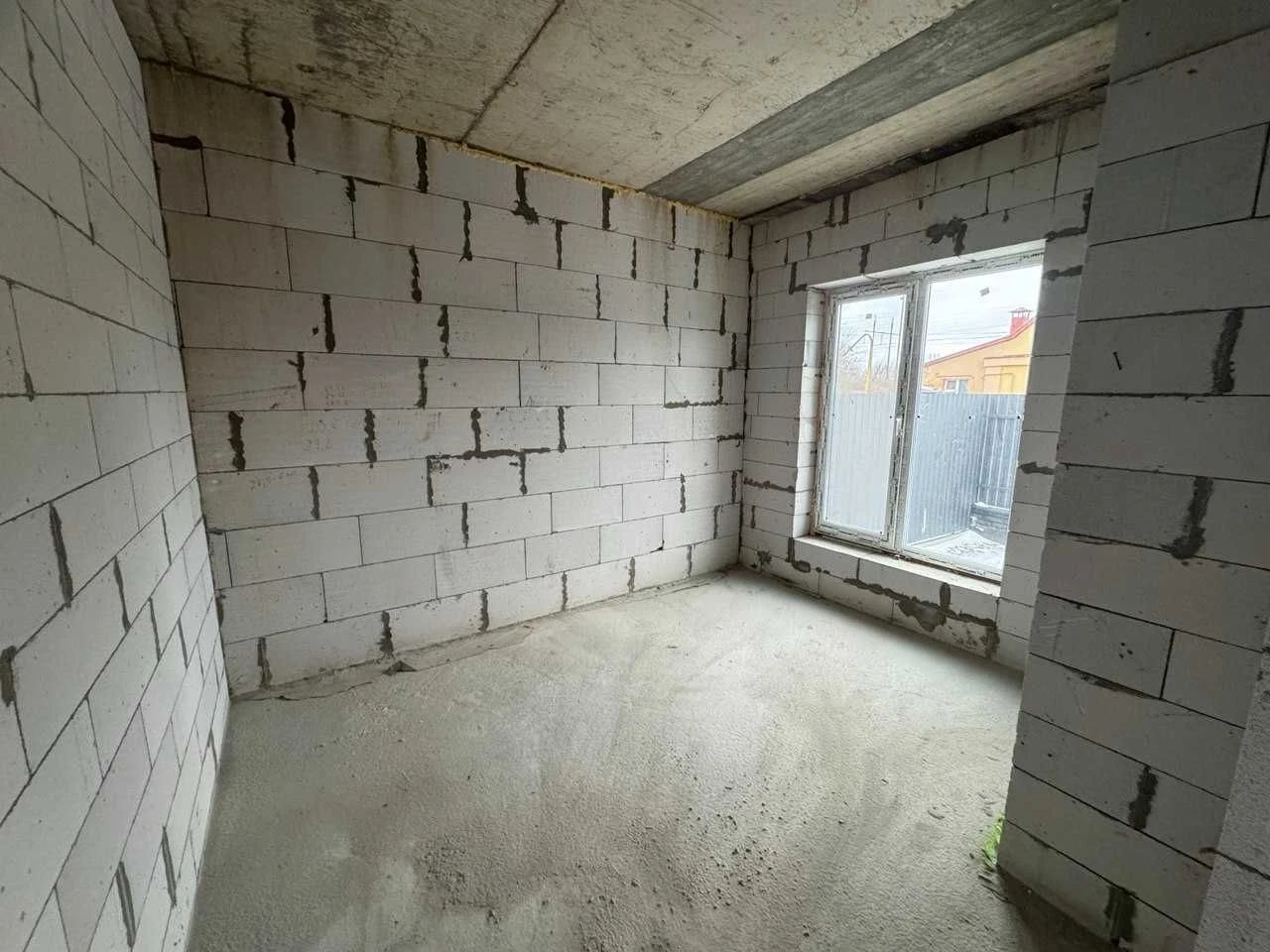 Продам сучасний дуплекс 120 м², 3 сотки, Бровари Торгмаш, бе