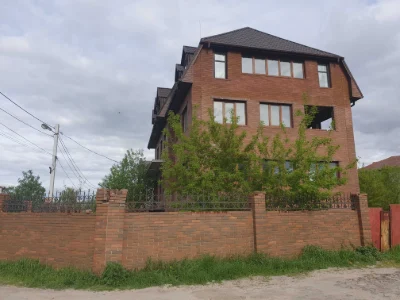 Від ВЛАСНИКА  .Будинок з участком ,початок Броварів