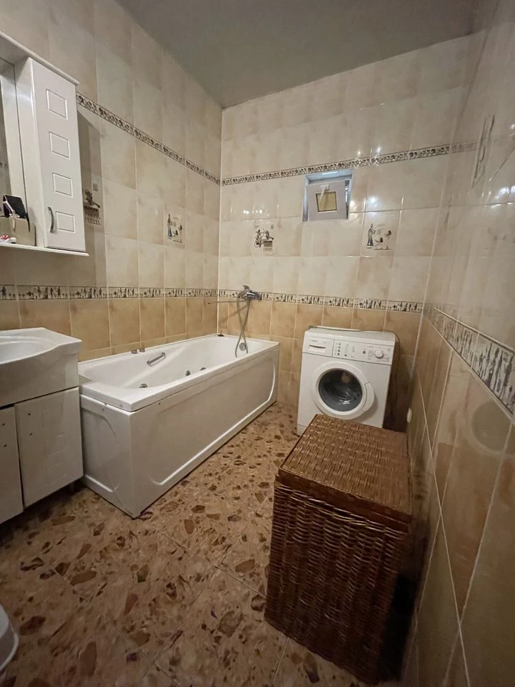Продаж будинку.  Бровари вул. Киівська , Інтернат, фасад