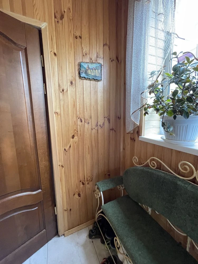 Продаж будинку.  Бровари вул. Киівська , Інтернат, фасад