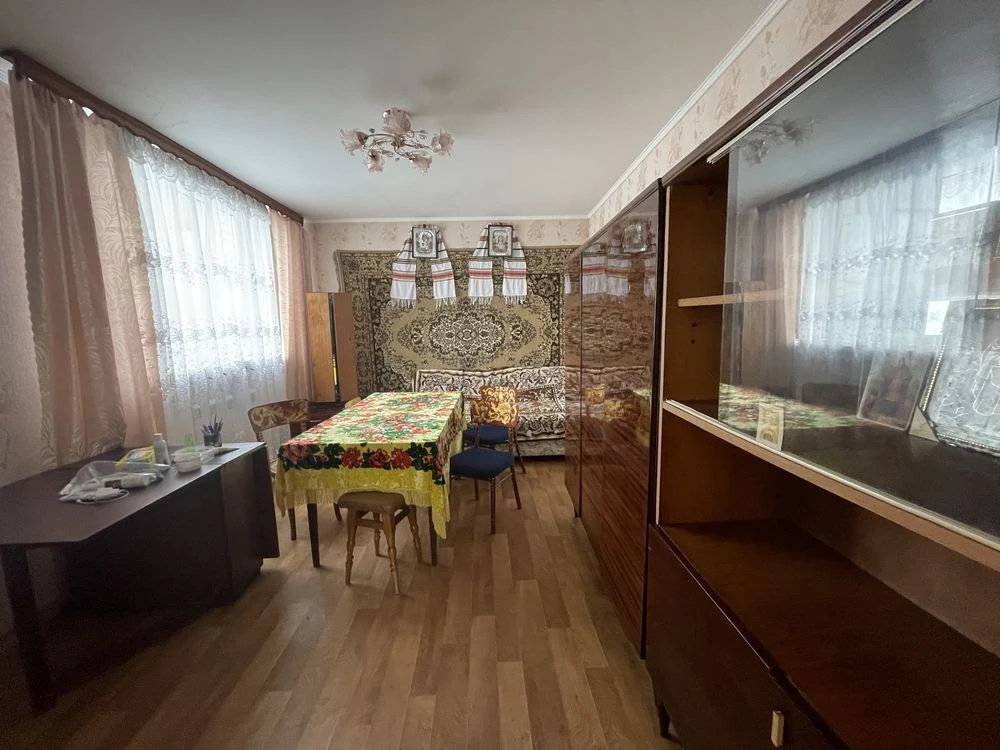 Продаж будинку.  Бровари вул. Киівська , Інтернат, фасад