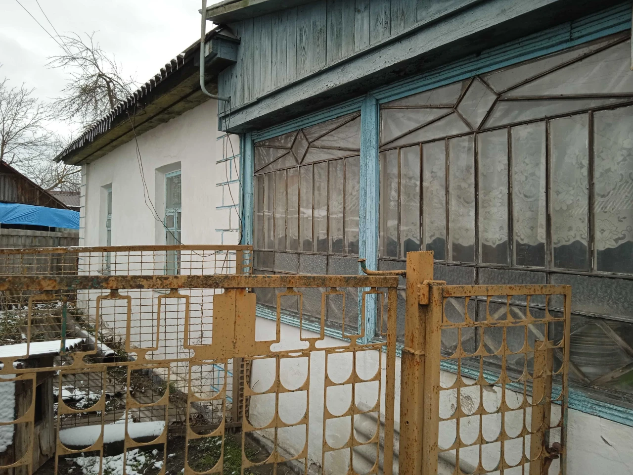 Продам дом 82.5 кв.м(10*10)на участке 6 соток.