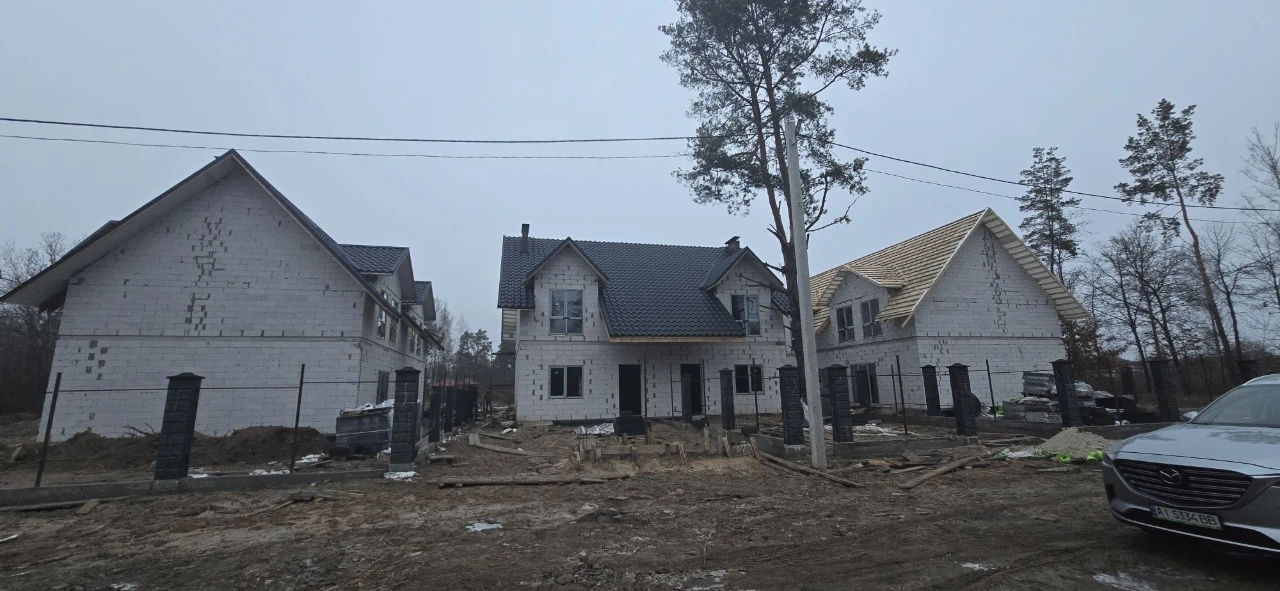 Продам дуплекс (дом) будинок в Броварах