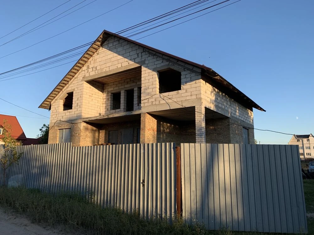 Будинок 300м2, 15 соток ділянка