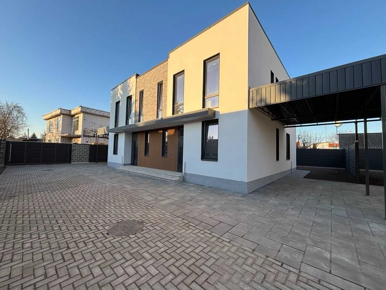 Продам будинок в центрі Броварів, з газом та центр.комунікац