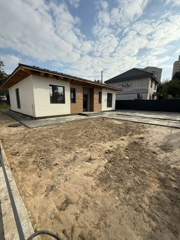 Продаж нового будинку Бровари  110 метрів, 6 соток землі .