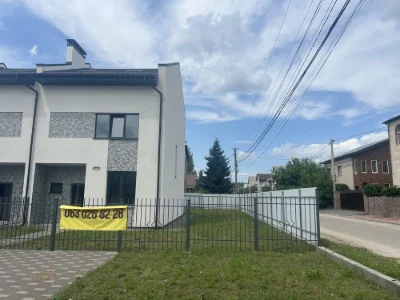 Продається таунхаус в районі Сади
