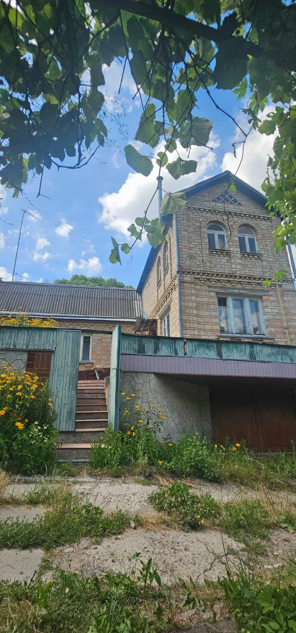 Продаж будинку Васильків