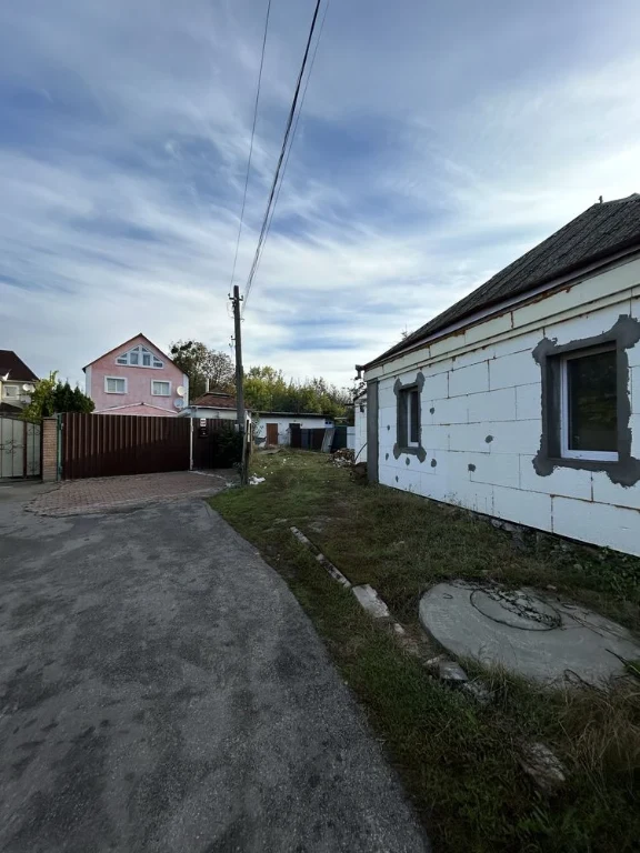 Продам частину будинку центр міста!без комісіі,від власника!