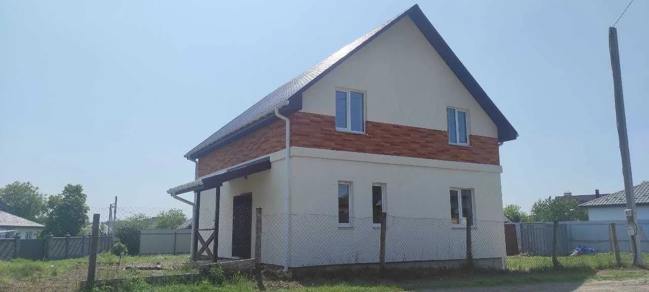 Новий 2-поверховий будинок 124 м² з власною ділянкою 6 соток