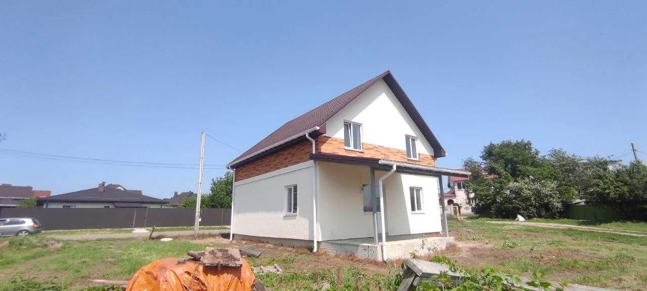 Новий 2-поверховий будинок 124 м² з власною ділянкою 6 соток