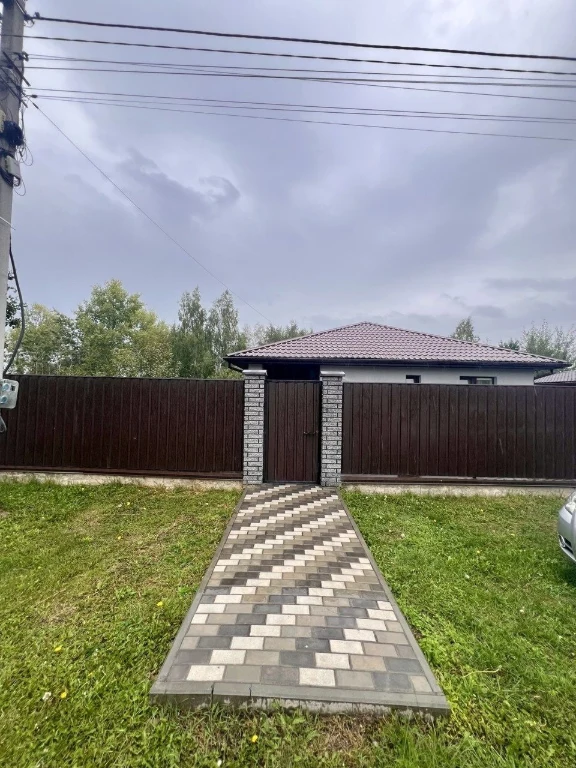 Продаж капітально  готового будинку з гаражем! 25 км від Киє