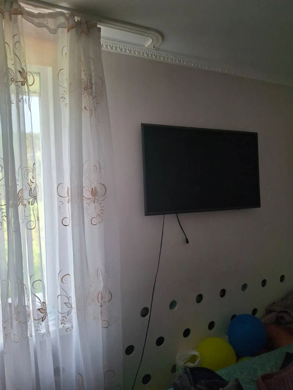 Продам компактний автономний будинок