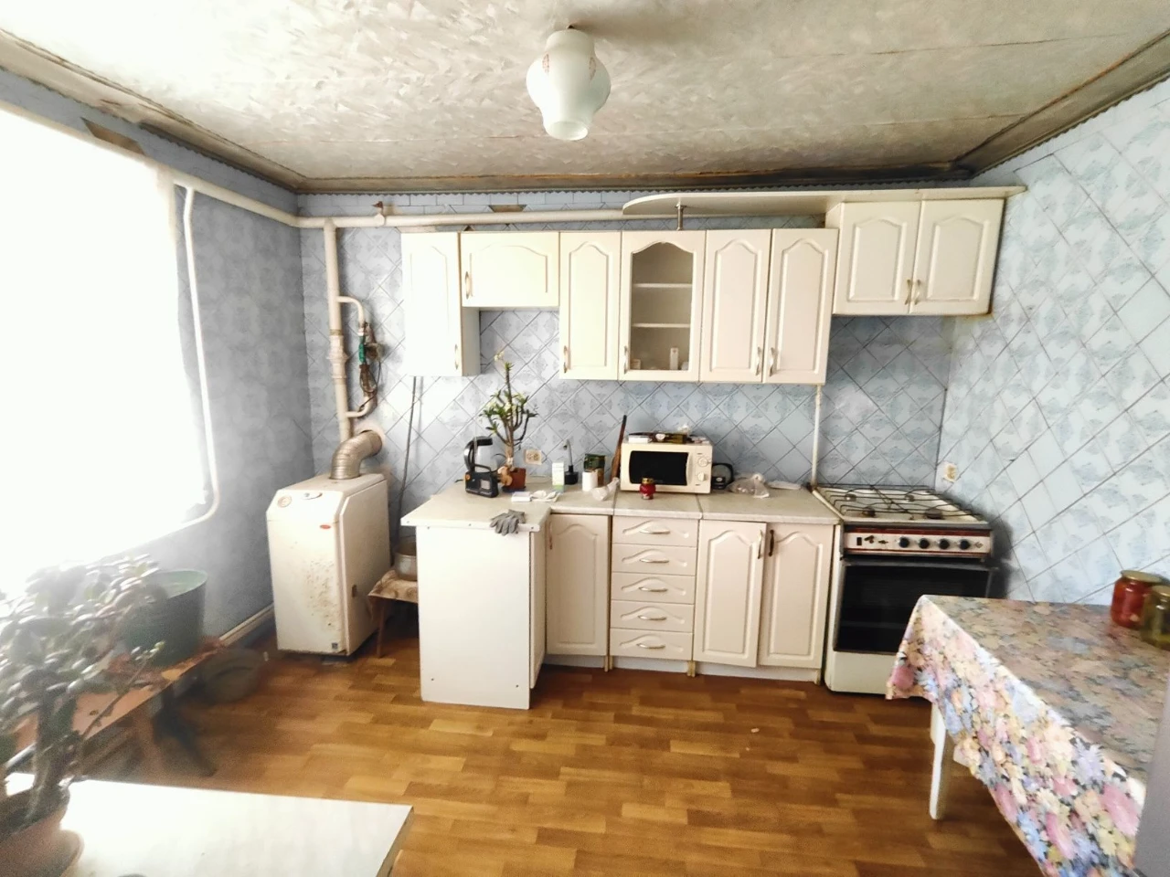 Продаж будинку 102 м² у м. Васильків – 14 соток, комунікації