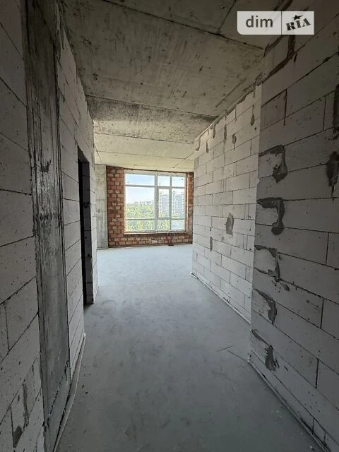 Sale of 2-room apartment 57.5 sq. m on Industrialnyi 27 • I