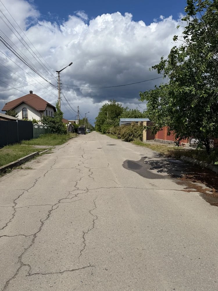 Цегляний будинок 200 м² на 14 сотках у Василькові | Гараж