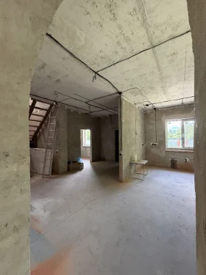 Цегляний будинок 200 м² на 14 сотках у Василькові | Гараж
