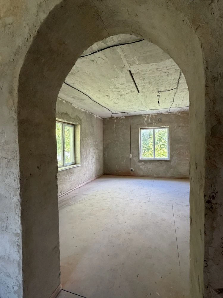 Цегляний будинок 200 м² на 14 сотках у Василькові | Гараж