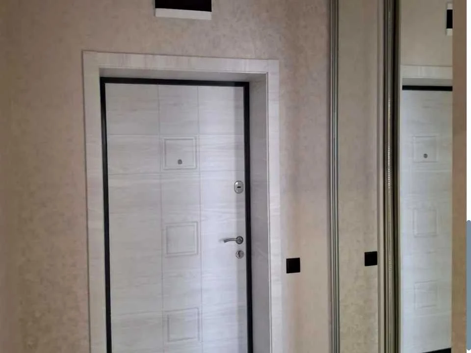 Apartment. Kharkiv, Lev Landau Ave. (50th Anniversary of the USSR), 2-B/