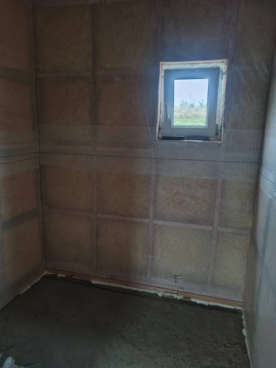 Продається садовий будинок в СТ Мрія. 35000$