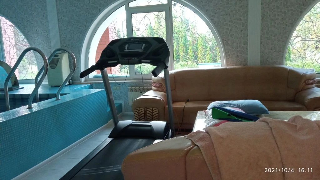 Терміновий продаж котеджу с .Крячки  Обухівського району  бі