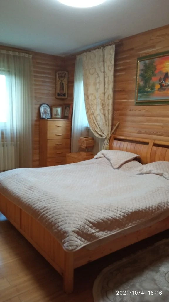 Терміновий продаж котеджу с .Крячки  Обухівського району  бі