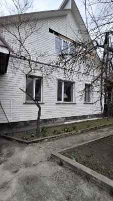 Продам цегляний будинок 102м2
