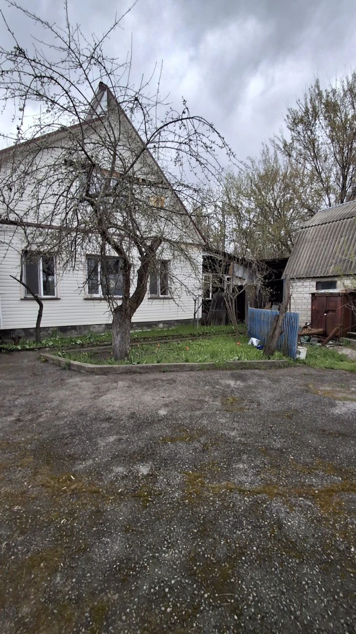 Продам цегляний будинок 102м2