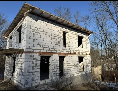 Продам земельну ділянку з будинком в м. Васильків