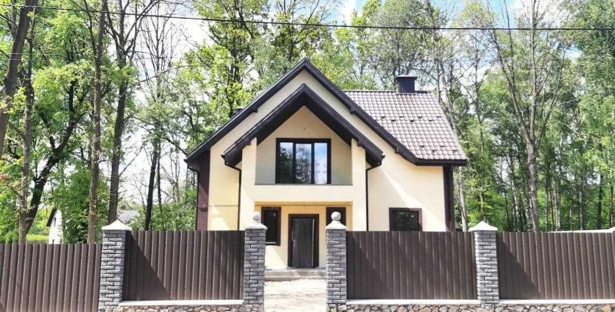 Цегляний дім у лісовій зоні. 170кв.м,10сот,17кВт,ГАЗ. Розгля
