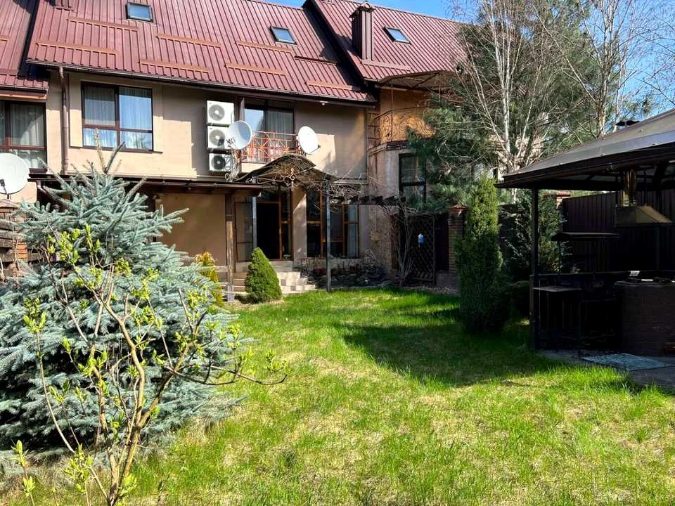Будинок. Вишгород, Квіткова вул.