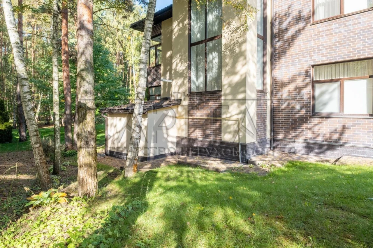 Будинок 2-поверховий 320 м² в Вишгороді, 17 соток
