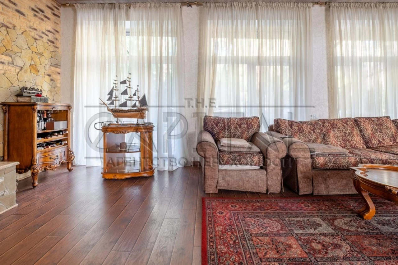 Будинок 2-поверховий 320 м² в Вишгороді, 17 соток