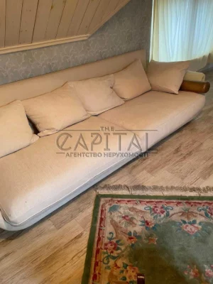 Продаж енергонезалежного котеджу в стилі французького шале в