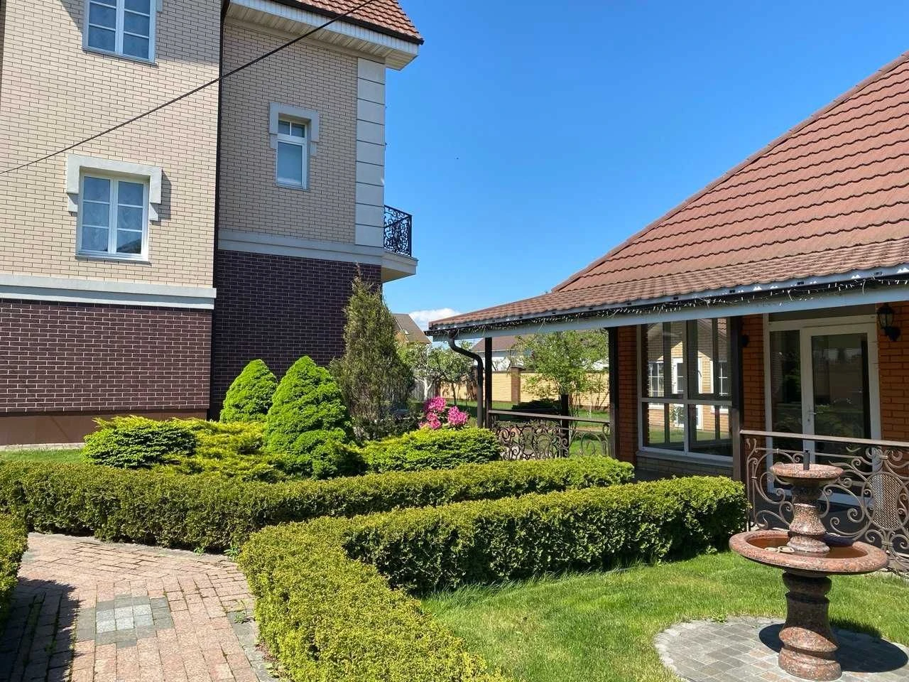 Продаж будинку 288 м² | Нові Петрівці | КМ «Козяча Спина» |