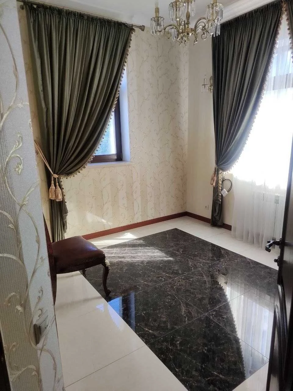 Продаж будинку 288 м² | Нові Петрівці | КМ «Козяча Спина» |