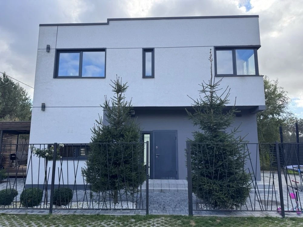 Новий двоповерховий будинок. Готовий до житла. Прямий продаж