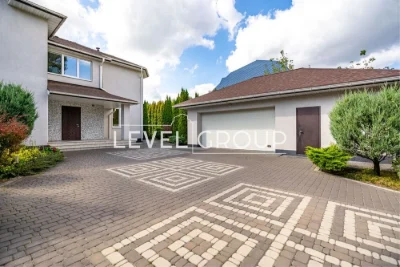 Будинок в КМ Дідовиця, 250м, без %