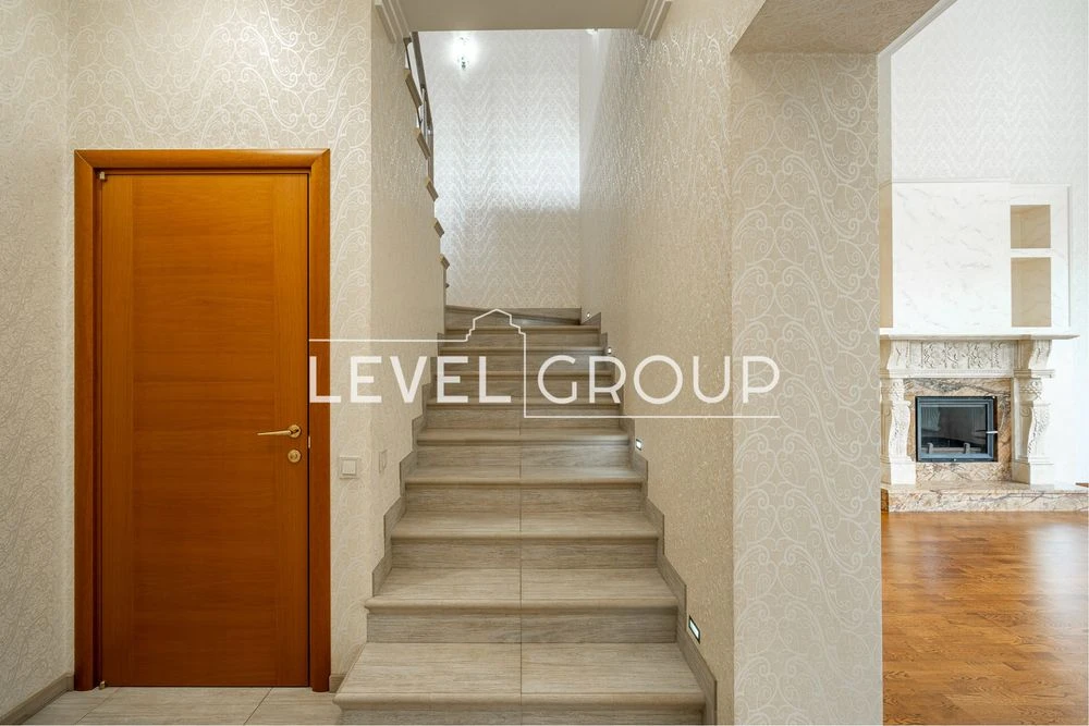 Будинок в КМ Дідовиця, 250м, без %